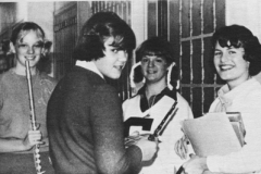 4 females band corridor